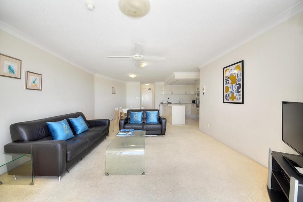 19Th Avenue On The Beach Gold Coast Exterior photo