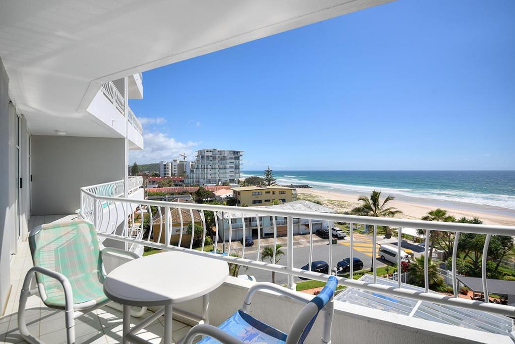19Th Avenue On The Beach Gold Coast Exterior photo