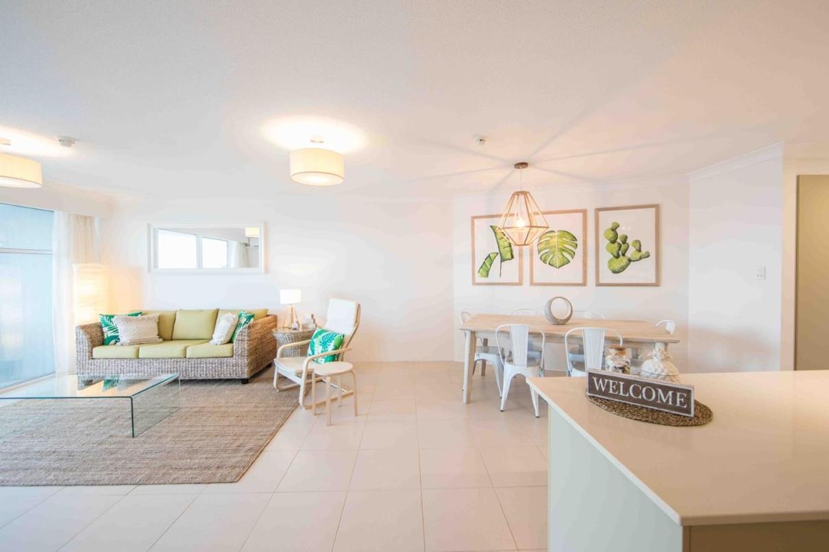 19Th Avenue On The Beach Gold Coast Exterior photo