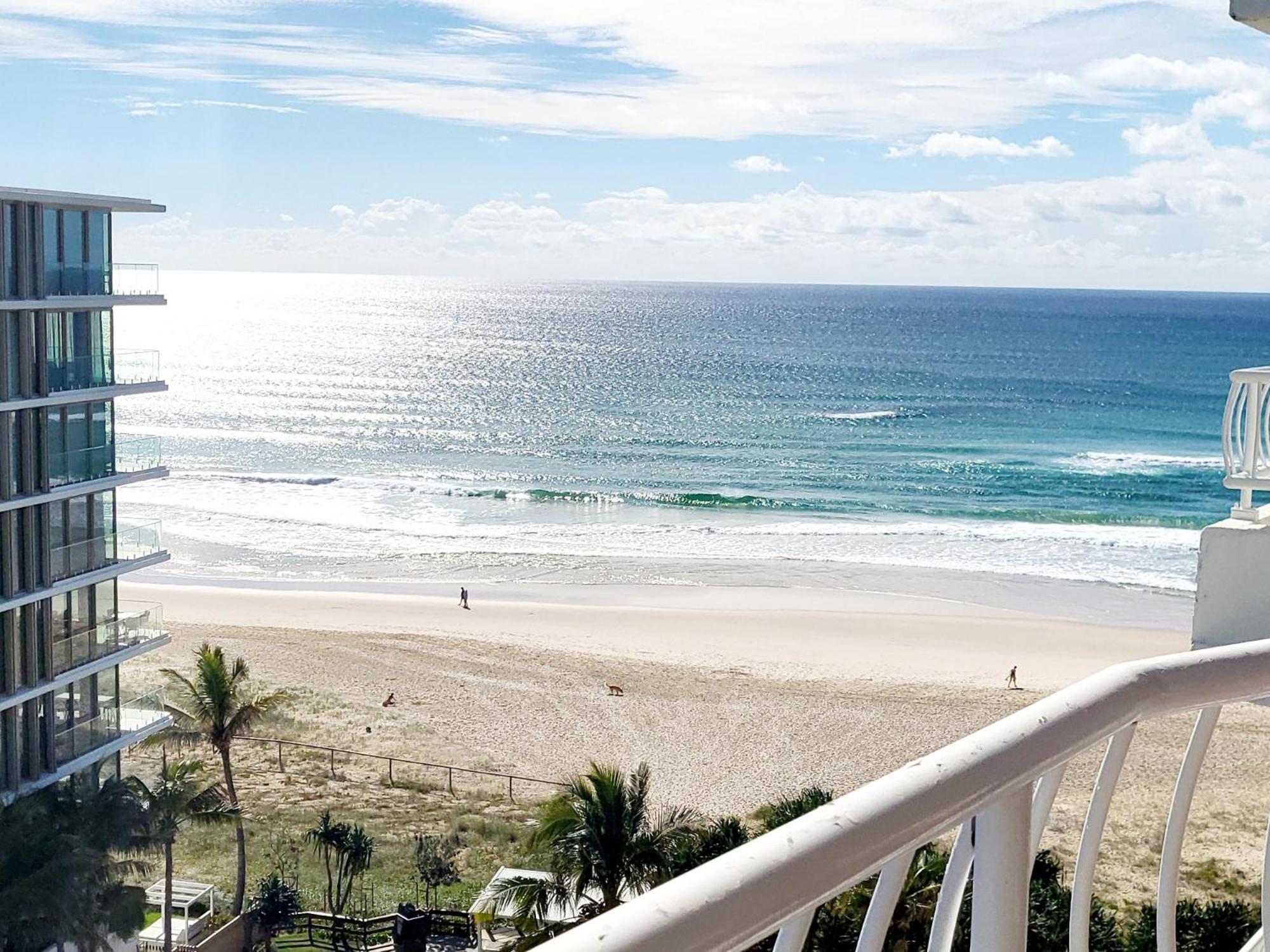 19Th Avenue On The Beach Gold Coast Exterior photo