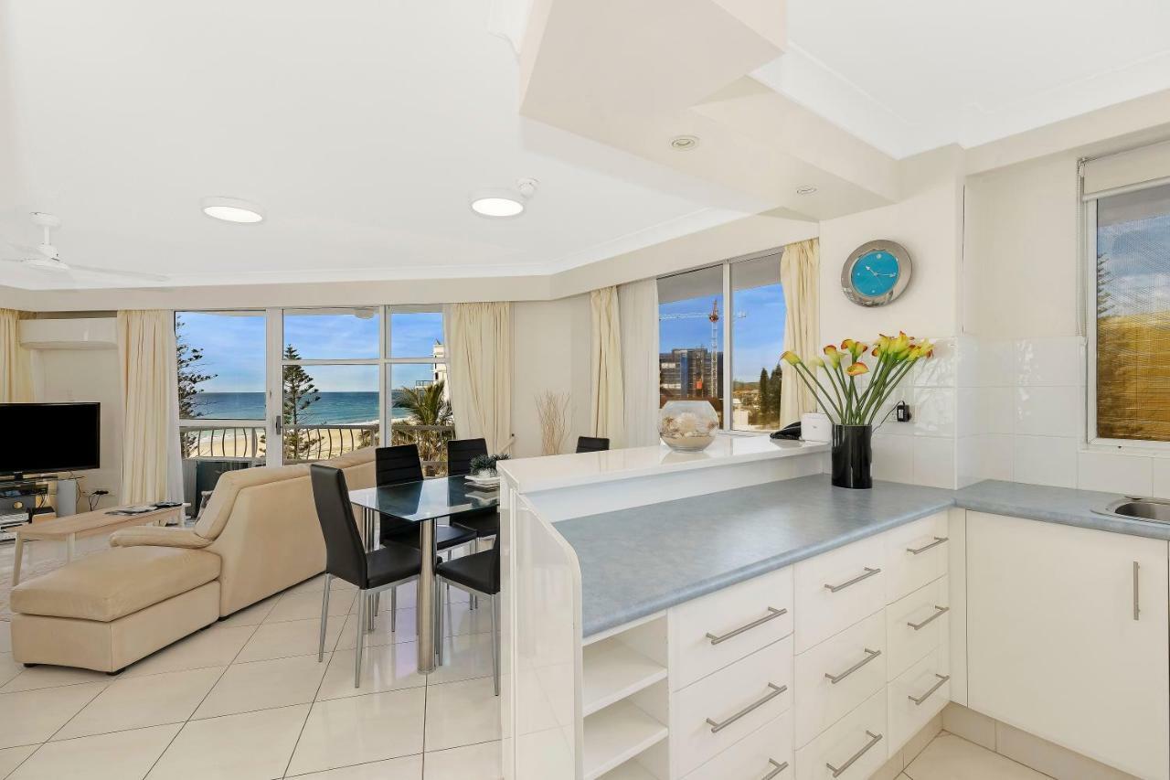 19Th Avenue On The Beach Gold Coast Exterior photo
