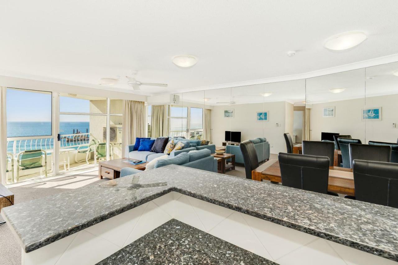 19Th Avenue On The Beach Gold Coast Exterior photo