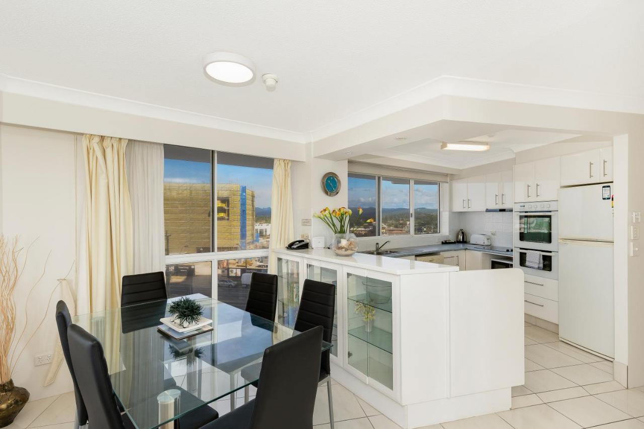 19Th Avenue On The Beach Gold Coast Exterior photo